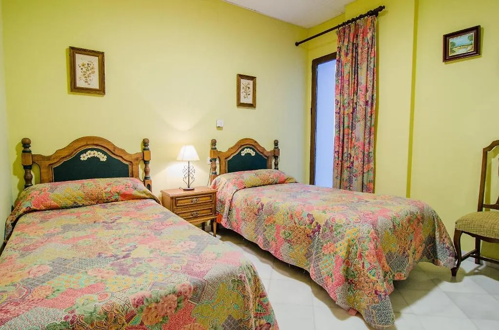 Apartamentos Salmerones Alhama de Granada 0*,