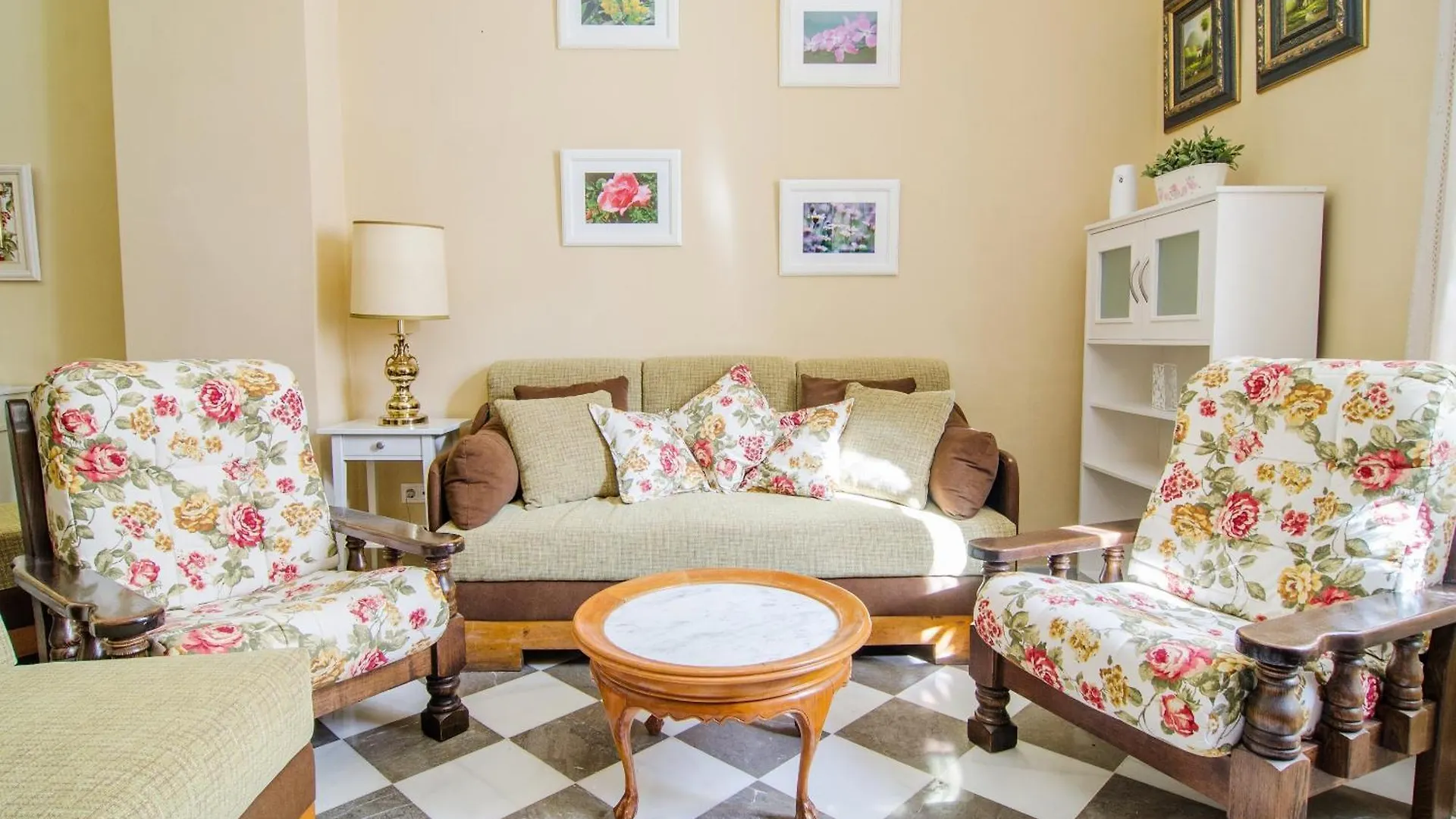 Apartamentos Salmerones Alhama de Granada