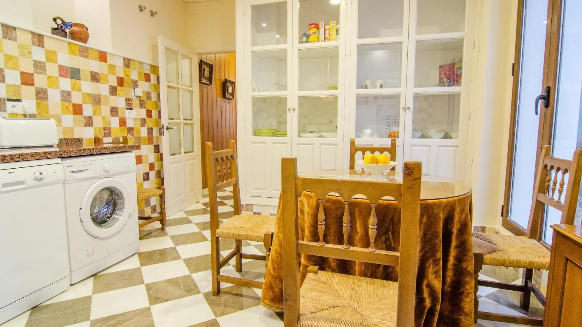 Apartamentos Salmerones Alhama de Granada