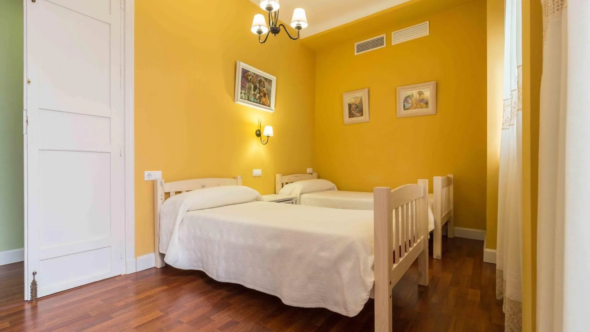 Apartamentos Salmerones Alhama de Granada 0*,